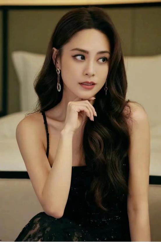 钟欣潼爆料最新,揭秘娱乐圈不为人知的幕后真相